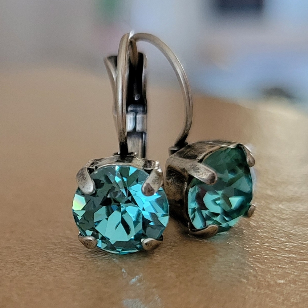 Austrian Crystal Earrings in Antique Silver - Picture 5 of 8